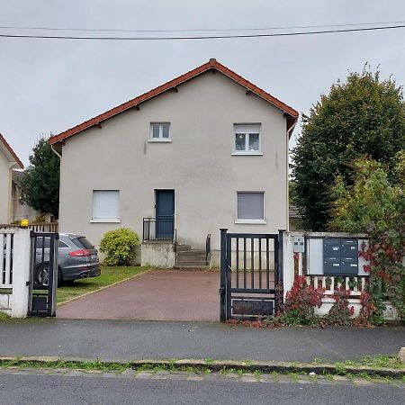 Bel Appartement Au Calme Sainte-Genevieve-des-Bois Luaran gambar