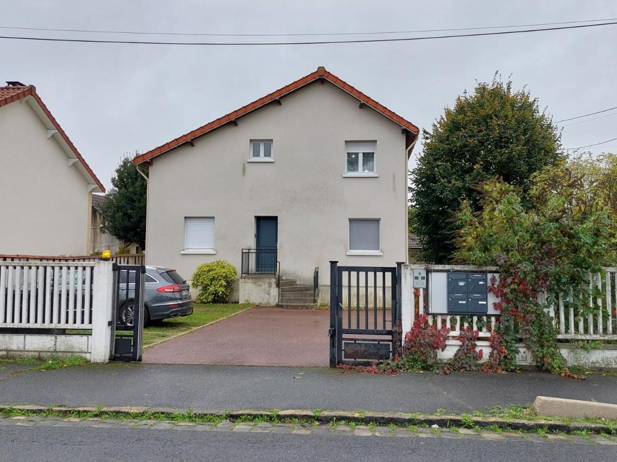 Bel Appartement Au Calme Sainte-Genevieve-des-Bois Luaran gambar